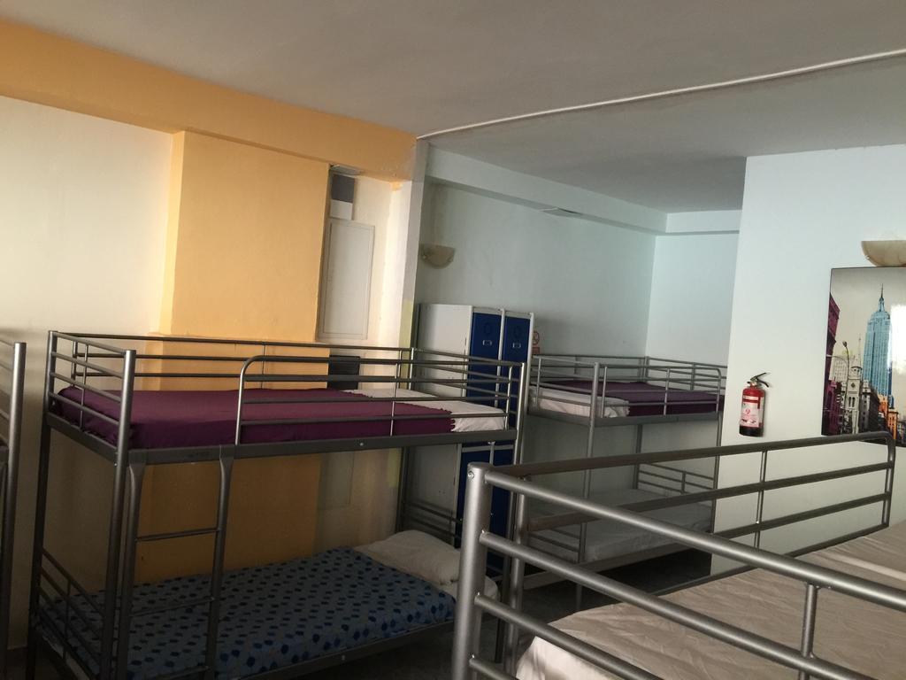 Tenerife Hostel Los Cristianos  Phòng bức ảnh