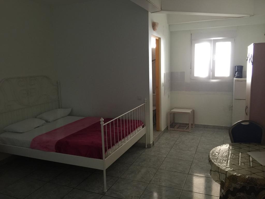 Tenerife Hostel Los Cristianos  Ngoại thất bức ảnh